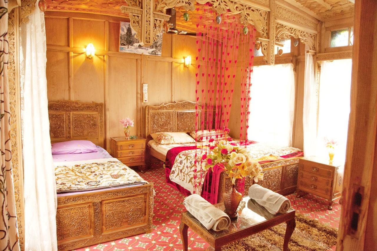 New Bul Bul Group Of Houseboats Srinagar Ξενοδοχείο Durgjan Εξωτερικό φωτογραφία