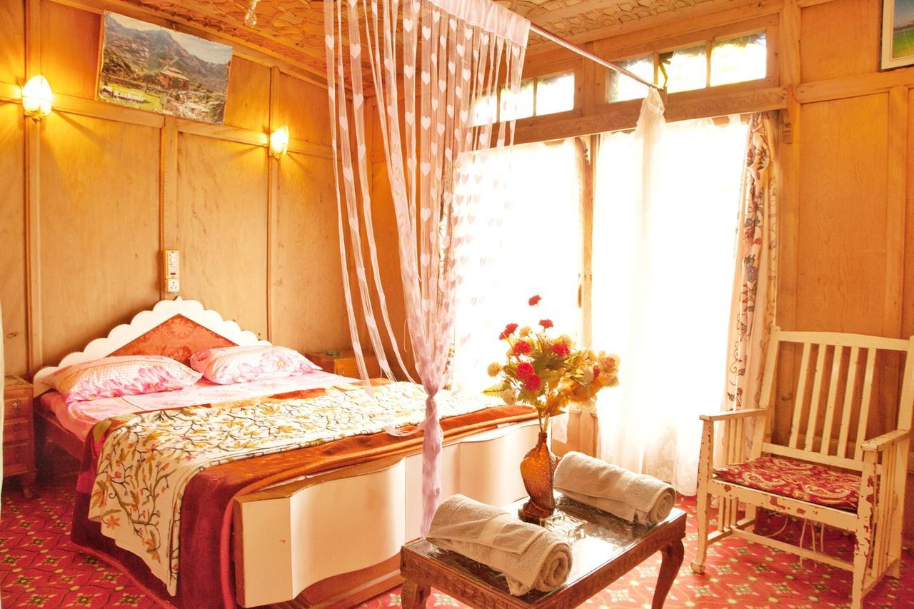 New Bul Bul Group Of Houseboats Srinagar Ξενοδοχείο Durgjan Εξωτερικό φωτογραφία