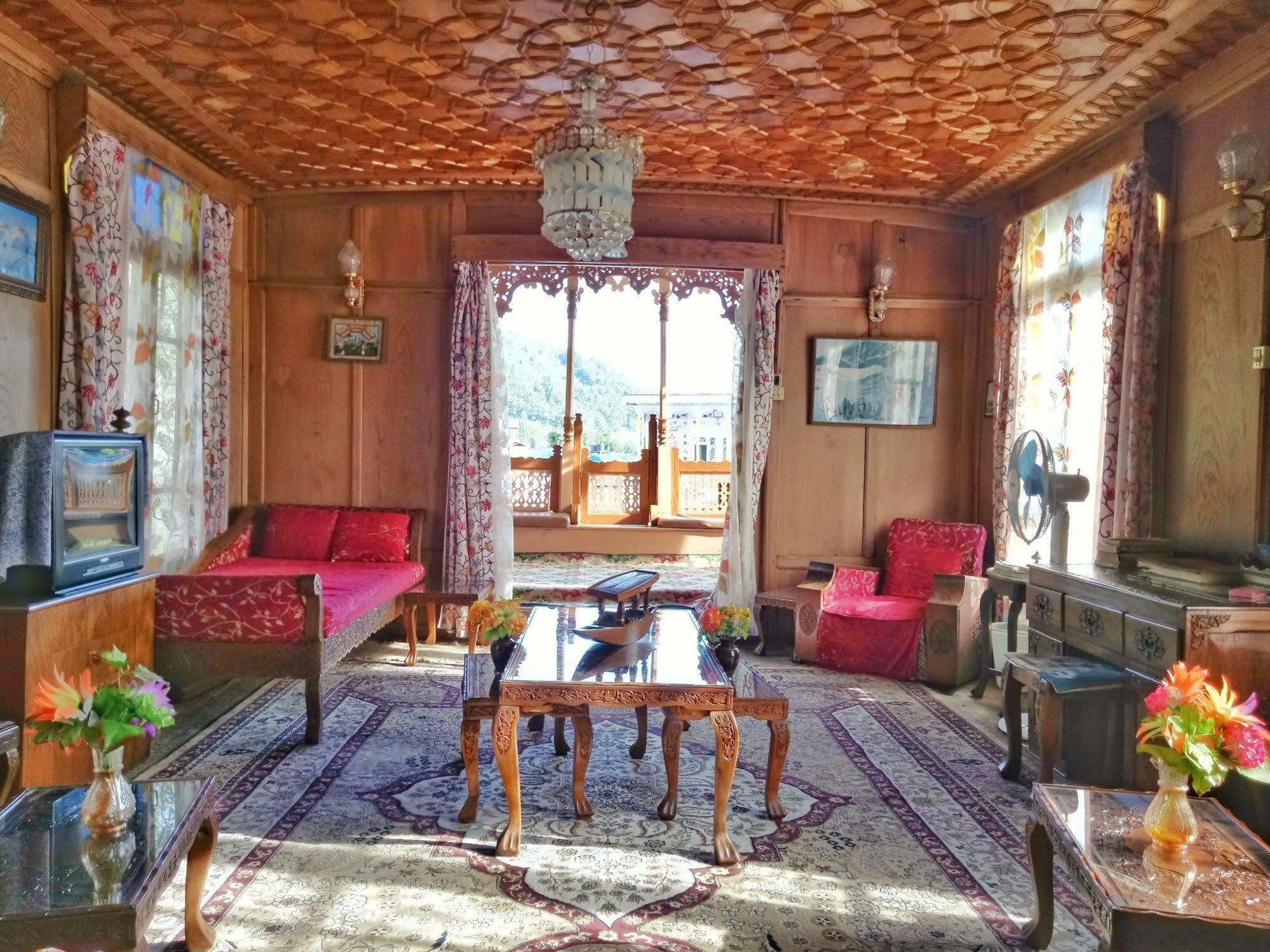 New Bul Bul Group Of Houseboats Srinagar Ξενοδοχείο Durgjan Εξωτερικό φωτογραφία