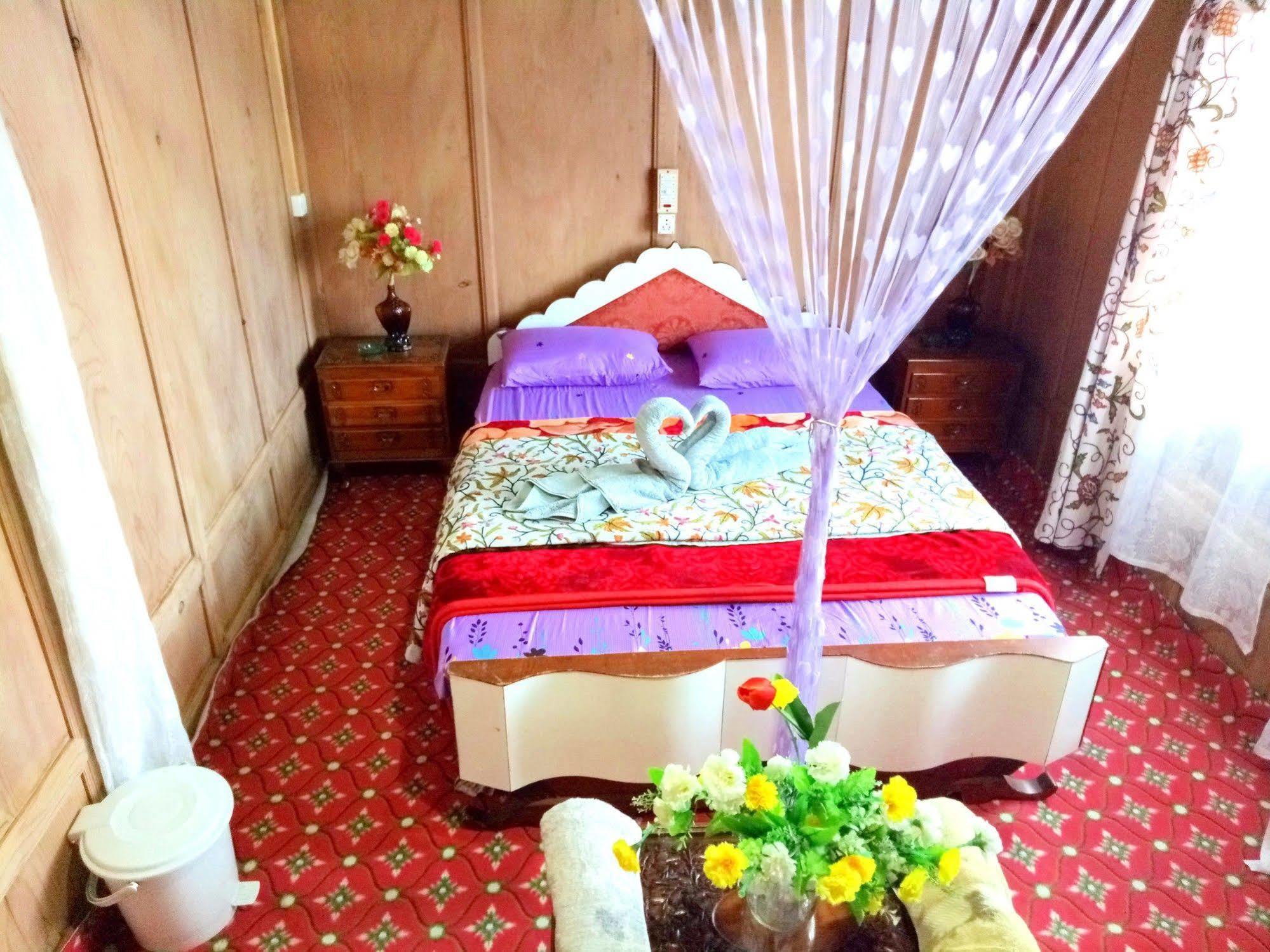 New Bul Bul Group Of Houseboats Srinagar Ξενοδοχείο Durgjan Εξωτερικό φωτογραφία