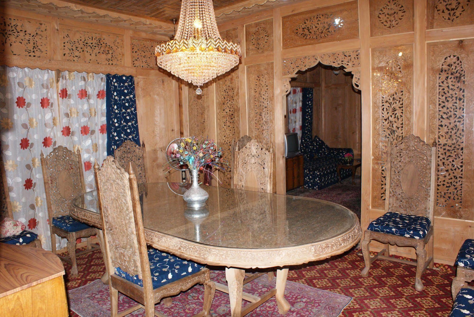 New Bul Bul Group Of Houseboats Srinagar Ξενοδοχείο Durgjan Εξωτερικό φωτογραφία