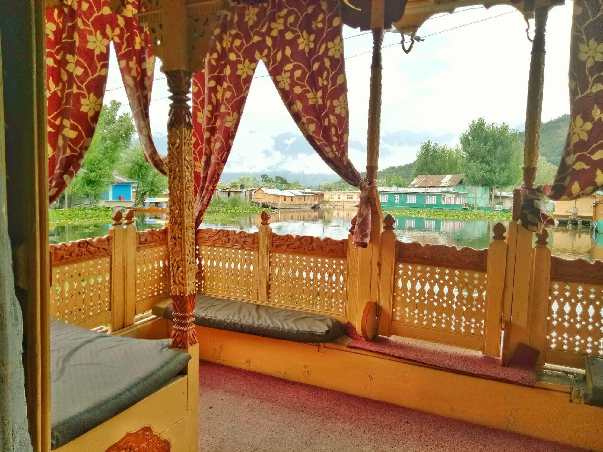 New Bul Bul Group Of Houseboats Srinagar Ξενοδοχείο Durgjan Εξωτερικό φωτογραφία