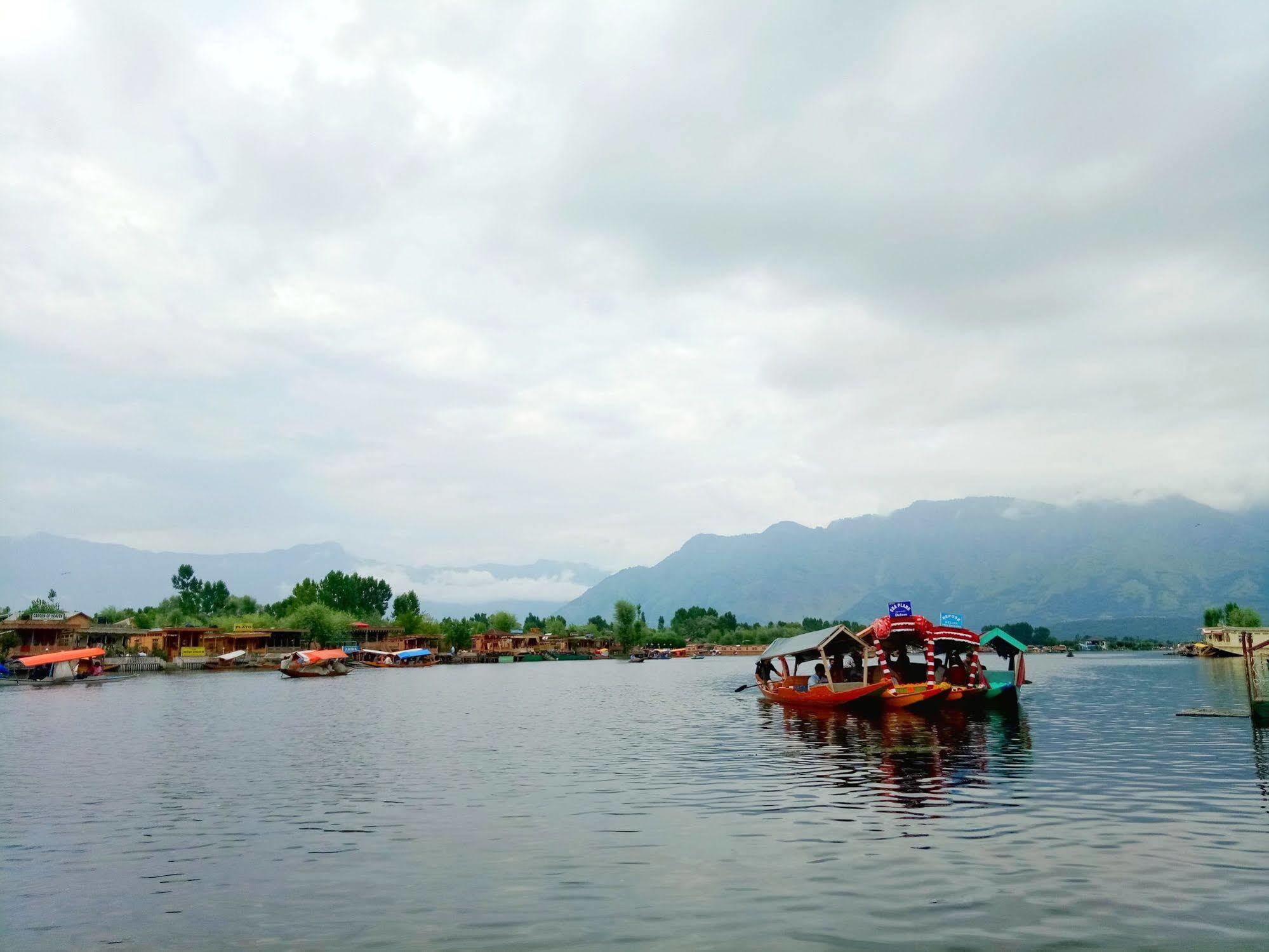 New Bul Bul Group Of Houseboats Srinagar Ξενοδοχείο Durgjan Εξωτερικό φωτογραφία